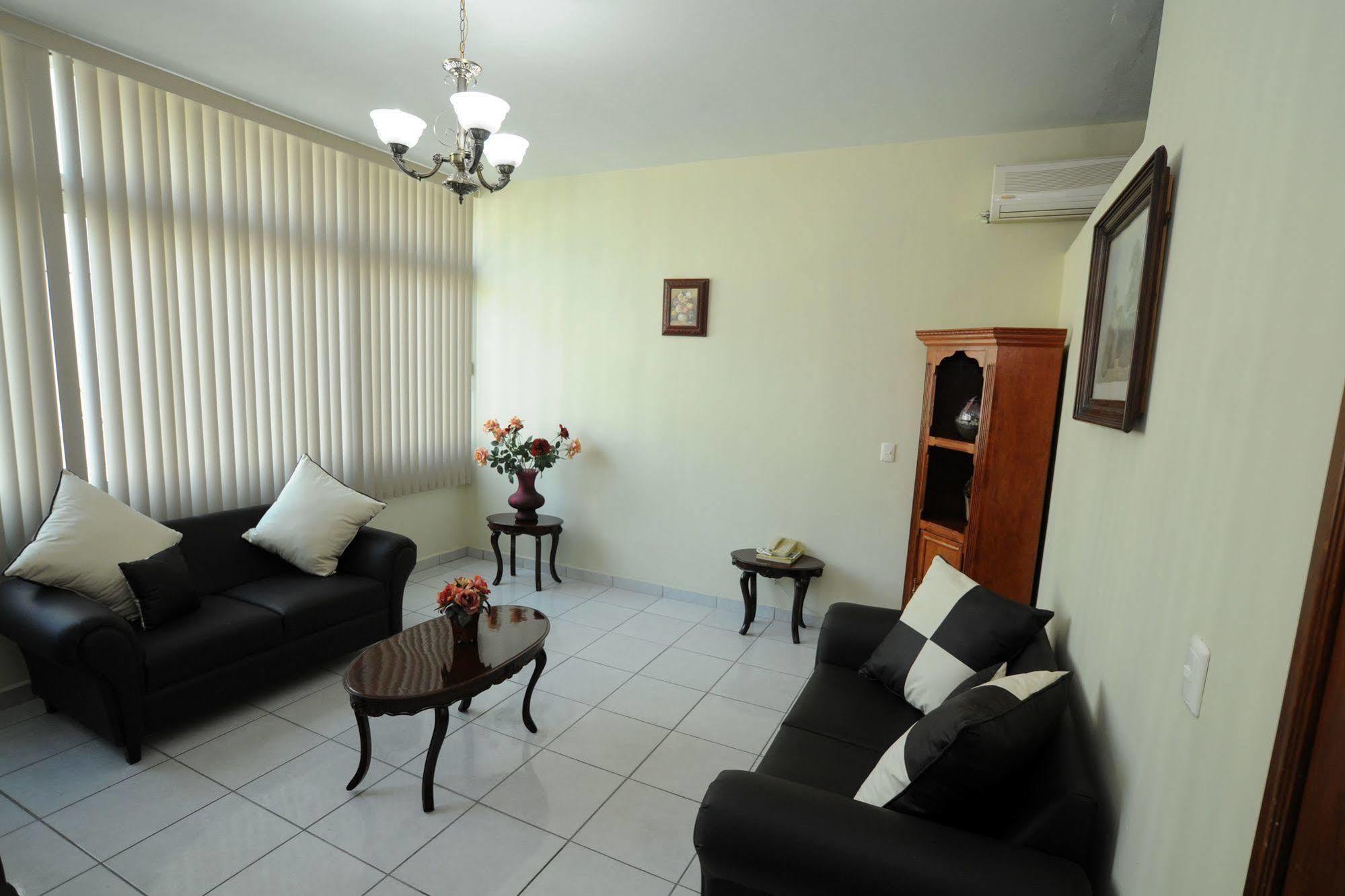 Hotel Plaza Sahuayo Eksteriør billede